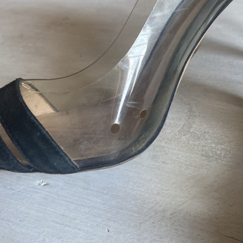 Heels - Picture 5 of 5